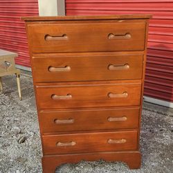 Vintage 5 Drawer Maple Chest of Drawers Dresser