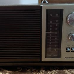 Panasonic Power Source AM/FM Radio 