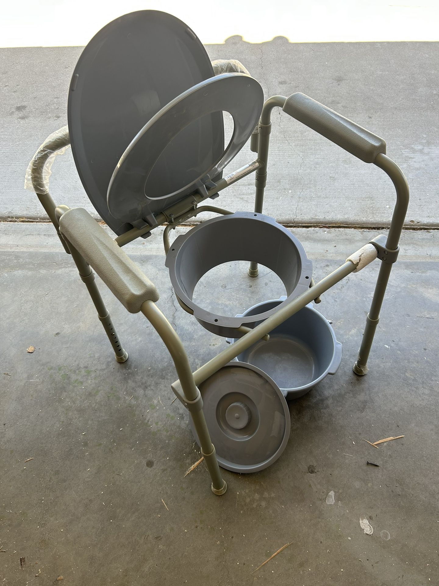 Portable Toilet $10