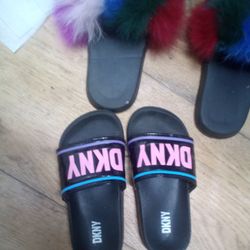 DKNY Multi Color Little Girls Slip On Sandals Size 11