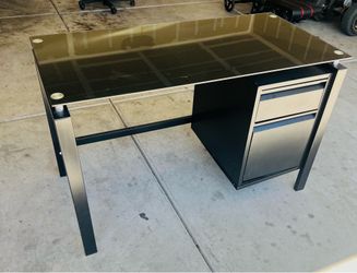 Office Desk with drawers