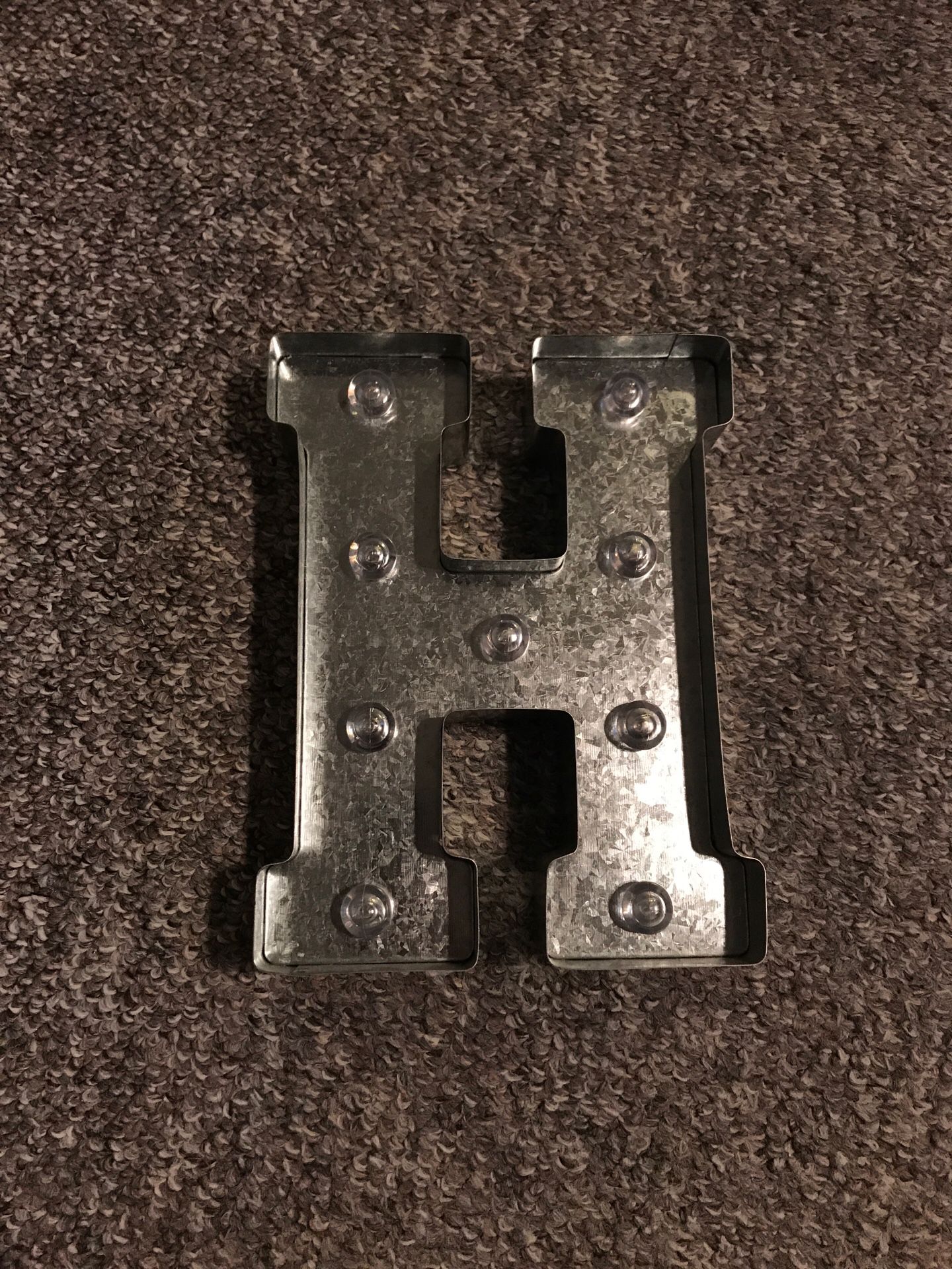 Decorative letter H with battery powered lights(AA batteries)