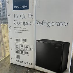 Compact Refrigerator 1.7 Cubic Feet 