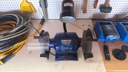 Bench top grinder
