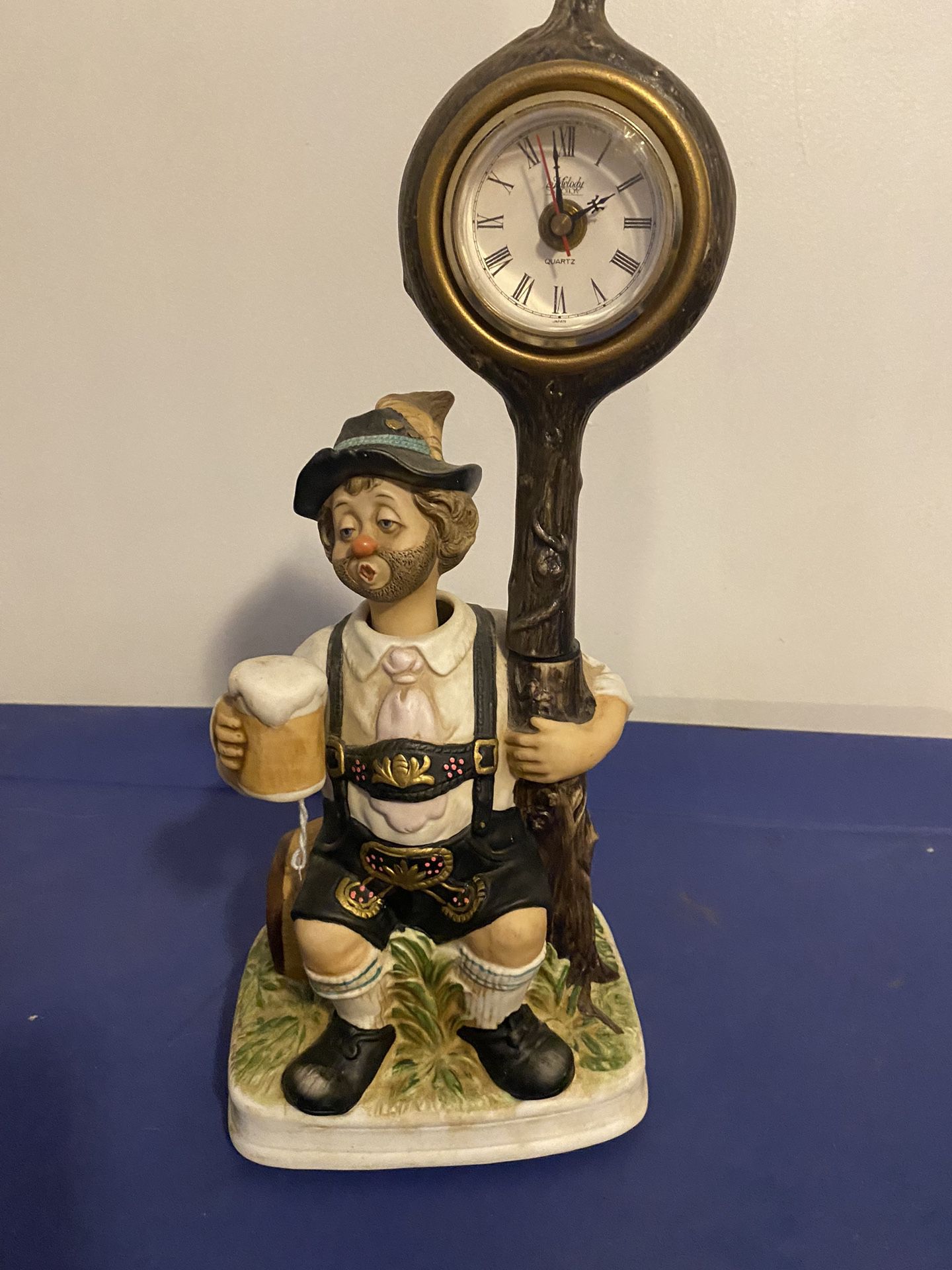Melody In Motion - Clock Post Yodeler