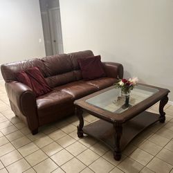 Couch And Coffe Table 