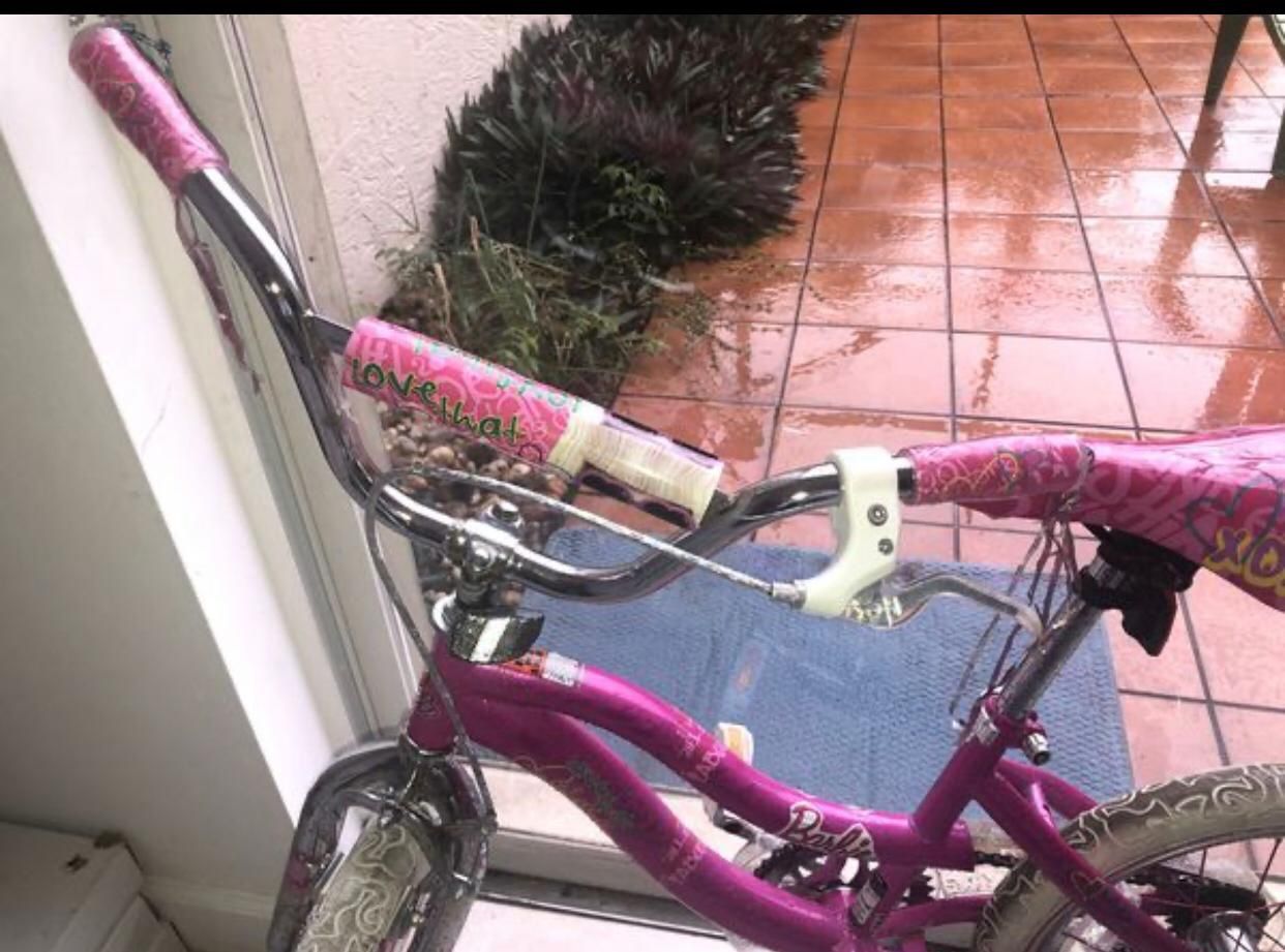 Girl barbie bike