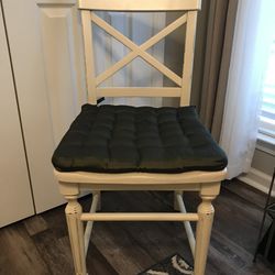 Table Chair From Pier 1