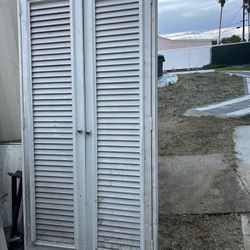 Double Wood Louvre Doors, Includes Frame, Ready To Install. 