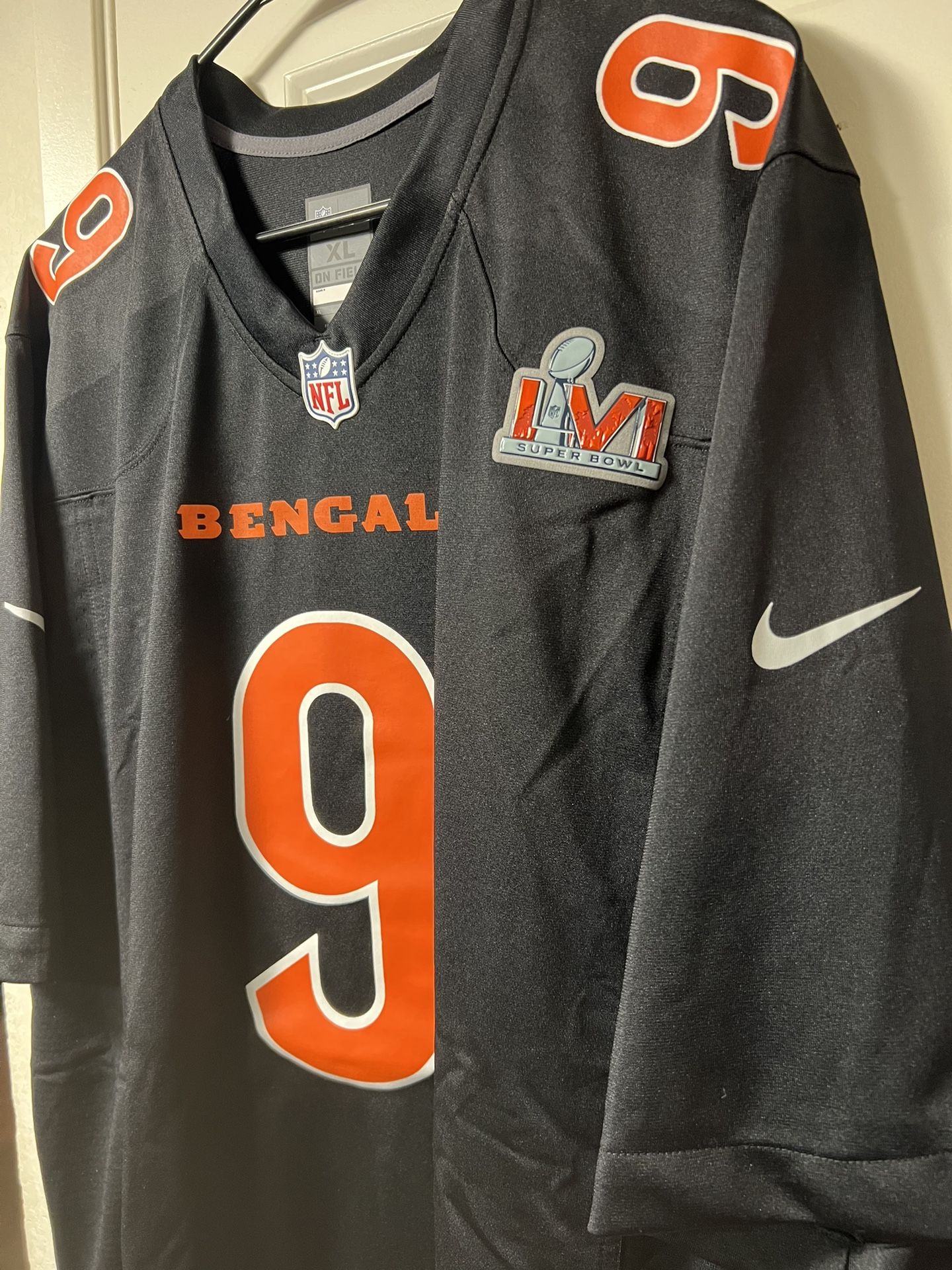 Joe Burrow Jersey NEW Mens Large Super Bowl Patch Black Cincinnati Bengals  for Sale in Palm Desert, CA - OfferUp