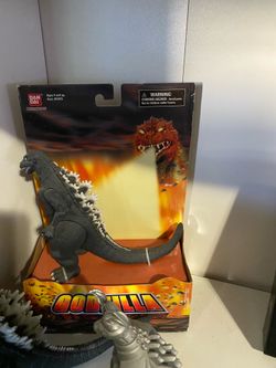 2002 Bandai classic collection Godzilla figure