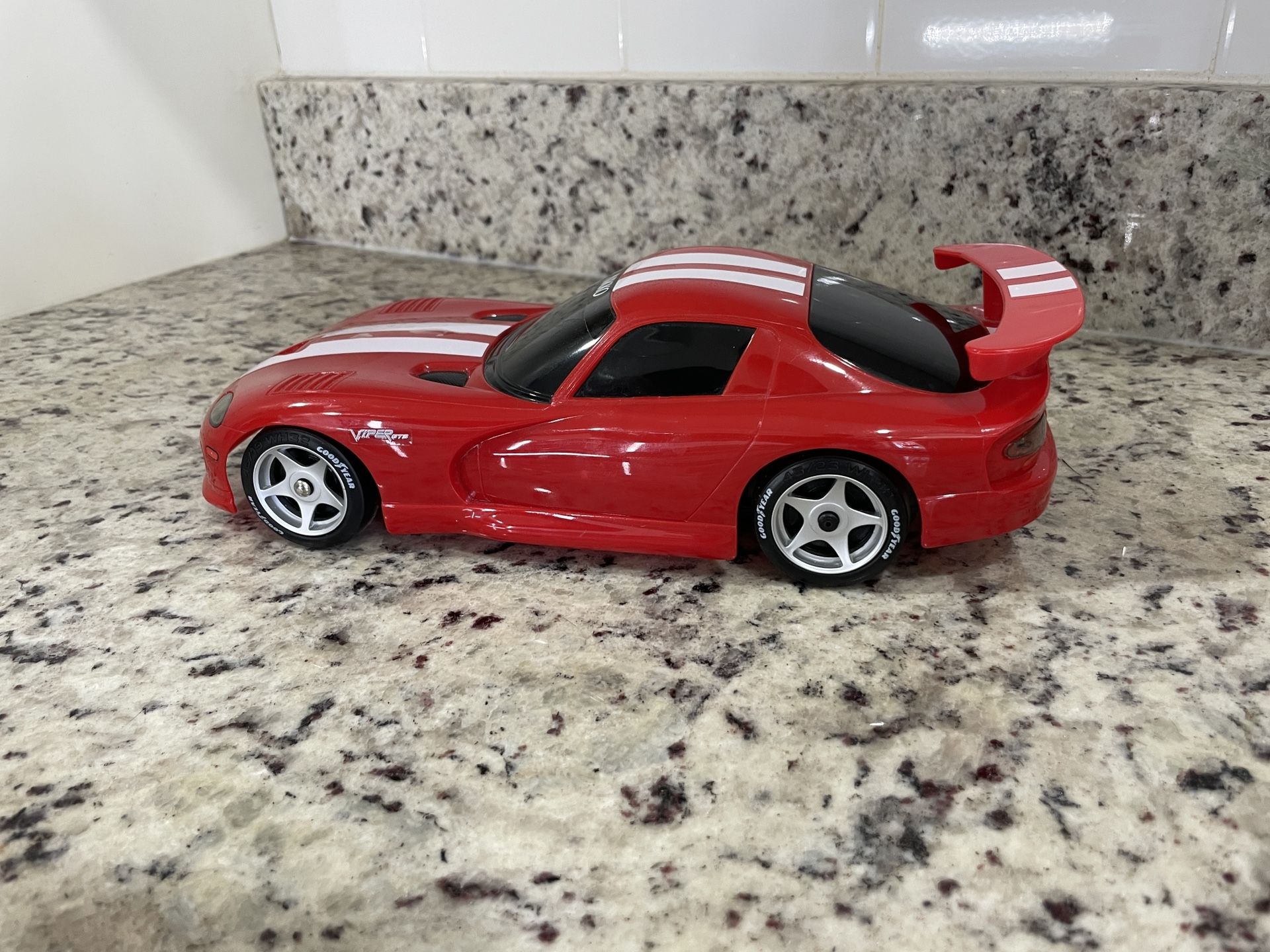 NIKKO 1:18 Dodge Viper GTS-R Remote Control Car NO REMOTE UNTESTED