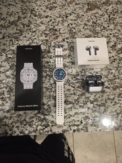 Samsung Galaxy Watch Ultra with Galaxy Buds3