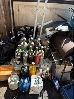 Nitro tanks and 5 sets of oxygen and acetylene