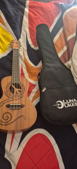 Luna Ukulele