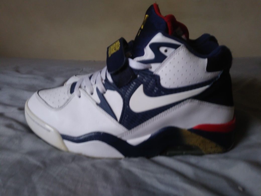Dream Team Jordan Wearing Air Max 180 Nike Air Force 180