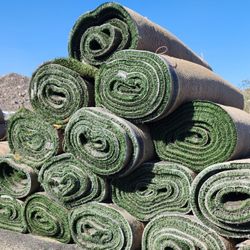 WEEKEND SALE / ONLY $180 PER ROLL / USED ARTIFICIAL GRASS  / SYNTHETIC GRASS 