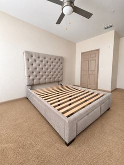 Platform bed frame