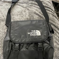 North Face Base Camp Messenger Bag 