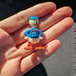 LOUIS MARX DISNEYKINS 1960s vintage walt disney tinykins miniature plastic figure toy collectible Donald Duck