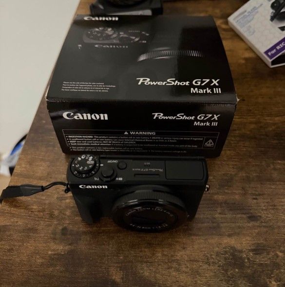 Canon PowerShot G7X Mark III
