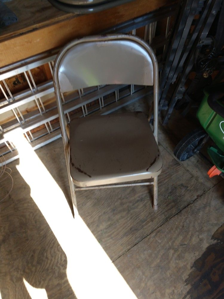 Metal Folding Chairs