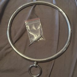 Metal Choker With Key