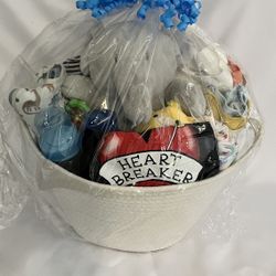 BABY BOY GIFT BASKET