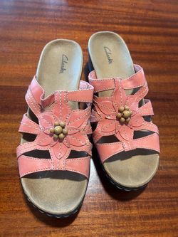Clarks Women's Coral Leather Slide Sandals