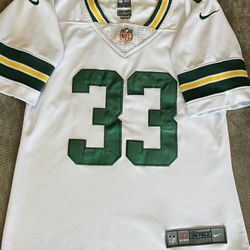 Like new Kids Green Bay Packers Nike jersey