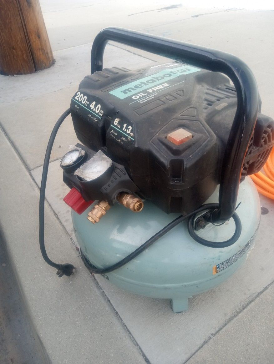 COMPRESOR - Metabo HPT EC914S “The Tank” Air Compressor – Excellent