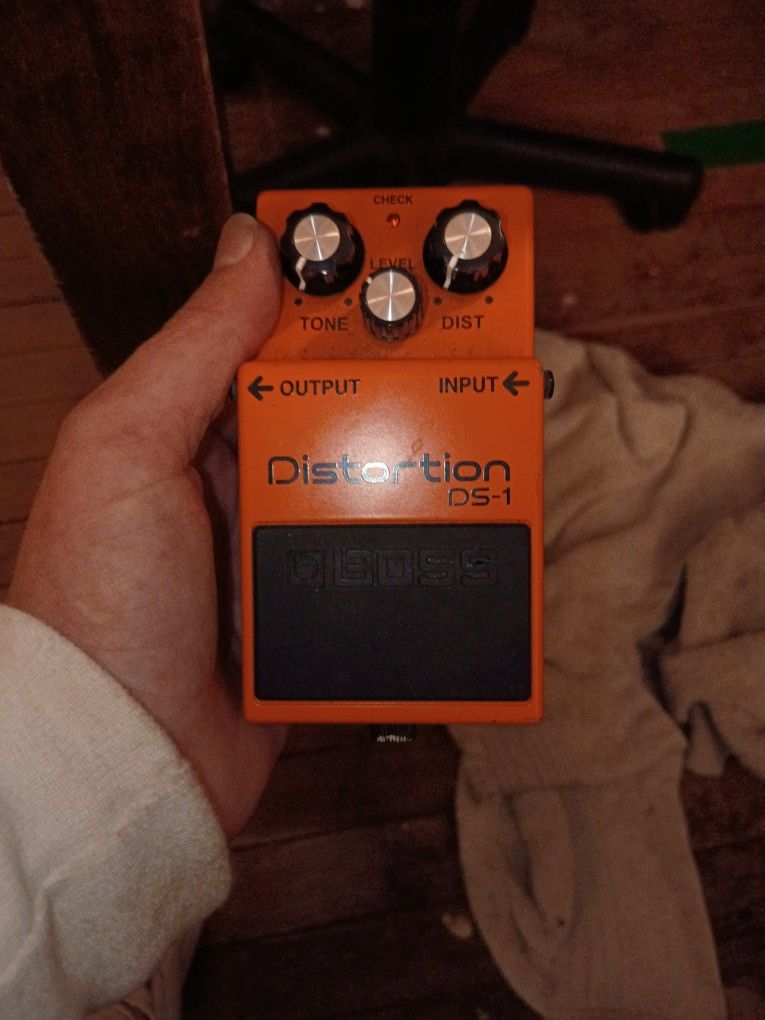 Boss Distortion Pedal