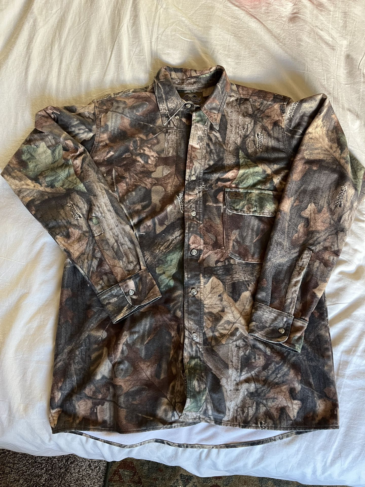Vintage Whitewater Outdoors camo shirt jacket button down