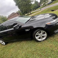 2014 Ford Taurus