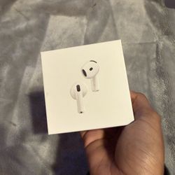 AirPods 4