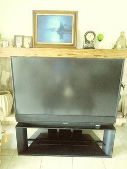 56" Mitsubishi on console stand very light in weight