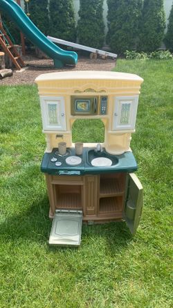 Kids play kitchen