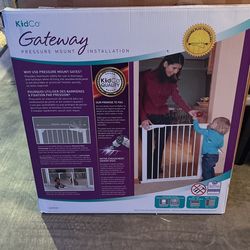 Baby Gate Mount
