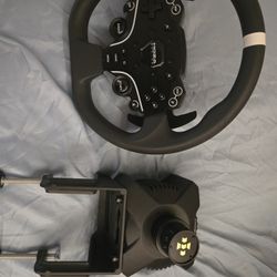 Moza R3 Sim Racing Wheel. 