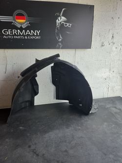 Audi Q3 OEM RH Fender Splash Shield 83A-821-172