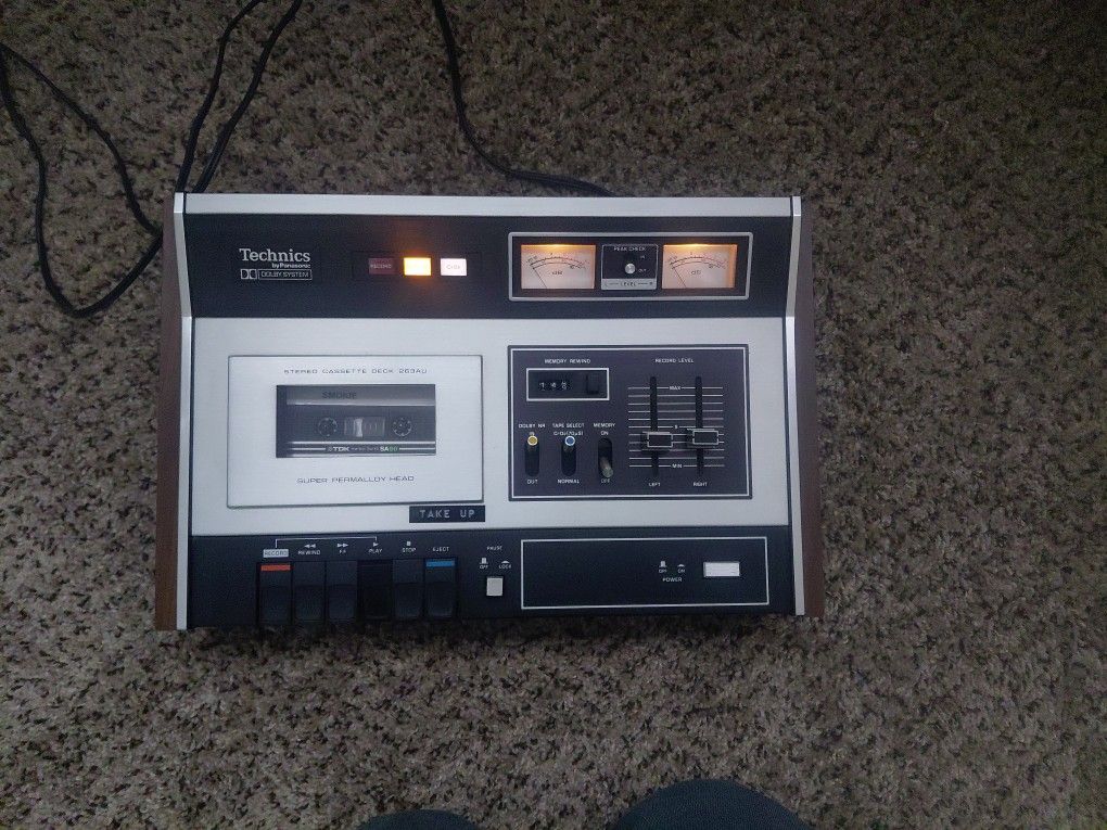 Vintage Technics by Panasonic Works Great! I Replace New Belts & Clean Up