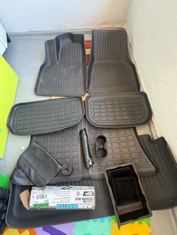 Tesla model Y floor mats