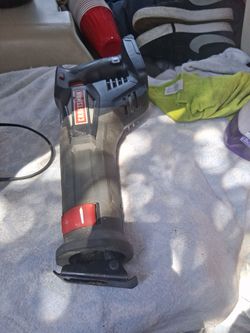 Crafstman 19.9 V sawzall/ battery/ charger.