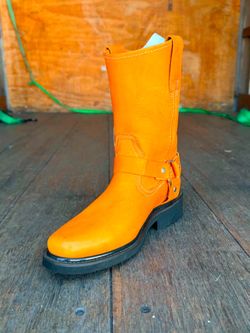 Bota dé piel para trabajar tipo biker
