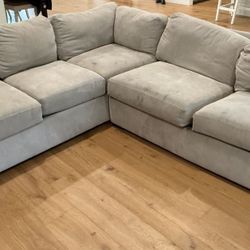 Sectional Couch With Bed