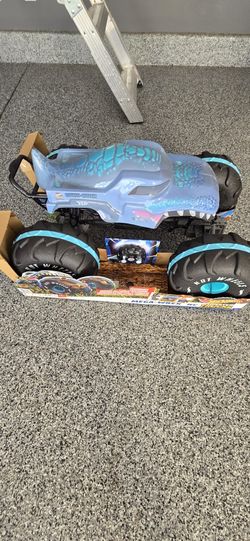 NEW REMOTE CONTROL MONSTER TRUCK