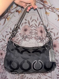 vintage Coach Y2K black monogrammed Poppy bag shoulder bag model #15864