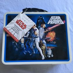 Star Wars Lunch Box with 2 Sandwich Cutters