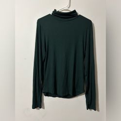 Sunday  Best Green Long Sleeve Turtleneck
