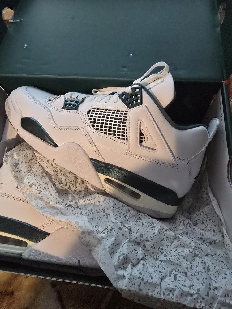 Jordan 4 Retro Oxided
